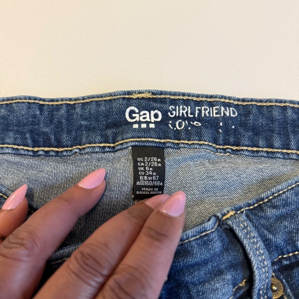 Gap Girlfriend Denim Cropped Jeans Medium Wash Blue Denim Slim Fit Women Pant 2R - Picture 10 of 11